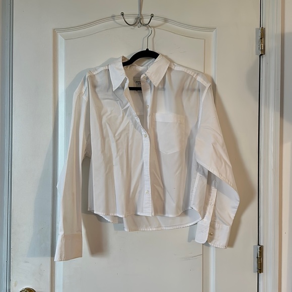 abercrombie white cropped blouse - Picture 1 of 3